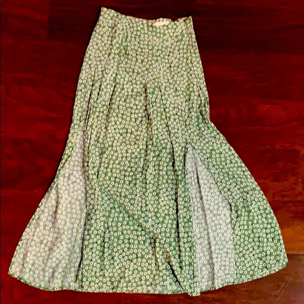 High waisted skirt